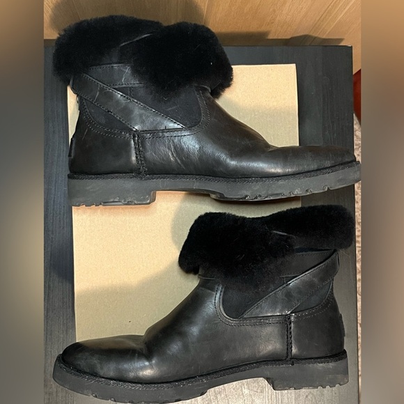 Ugg Women's Romely Buckle Boots - Picture 5 of 15